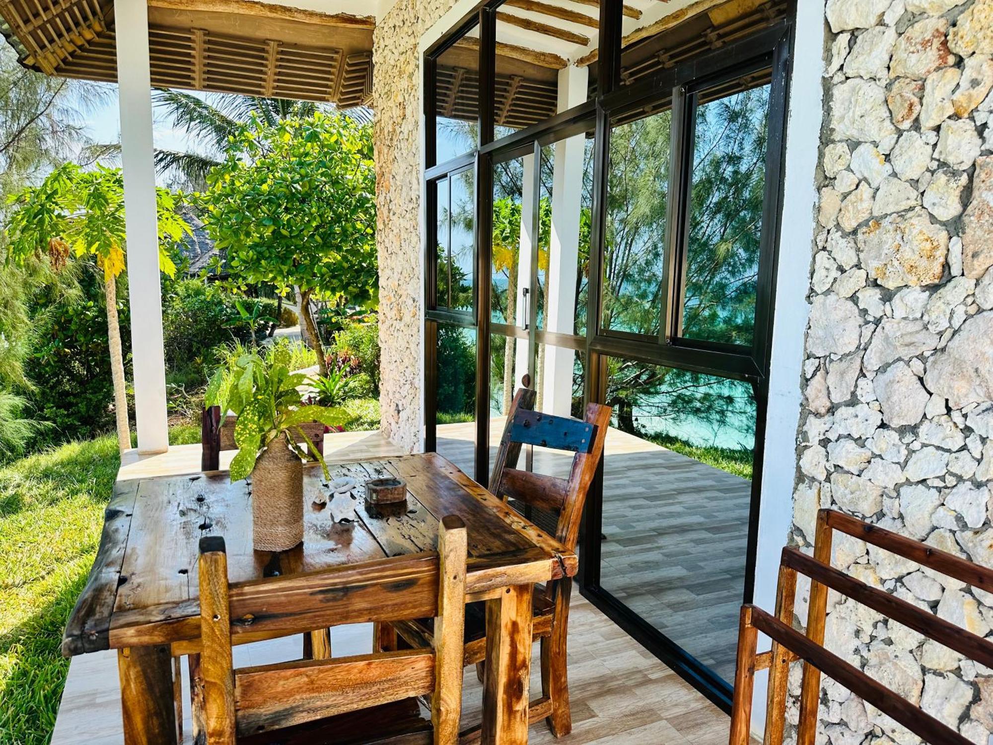 Готель Z-Breeze Zanzibar Ківенґва Екстер'єр фото